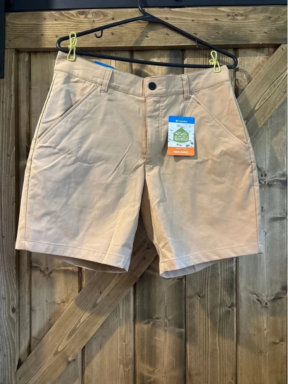 NWT OmniShield Columbia Shorts 30” W x 7” L